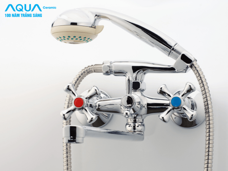 Phân biệt các chất liệu làm thiết bị vệ sinh phổ biến loại nào tốt nhất? 4 Vòi hoa sen Inox